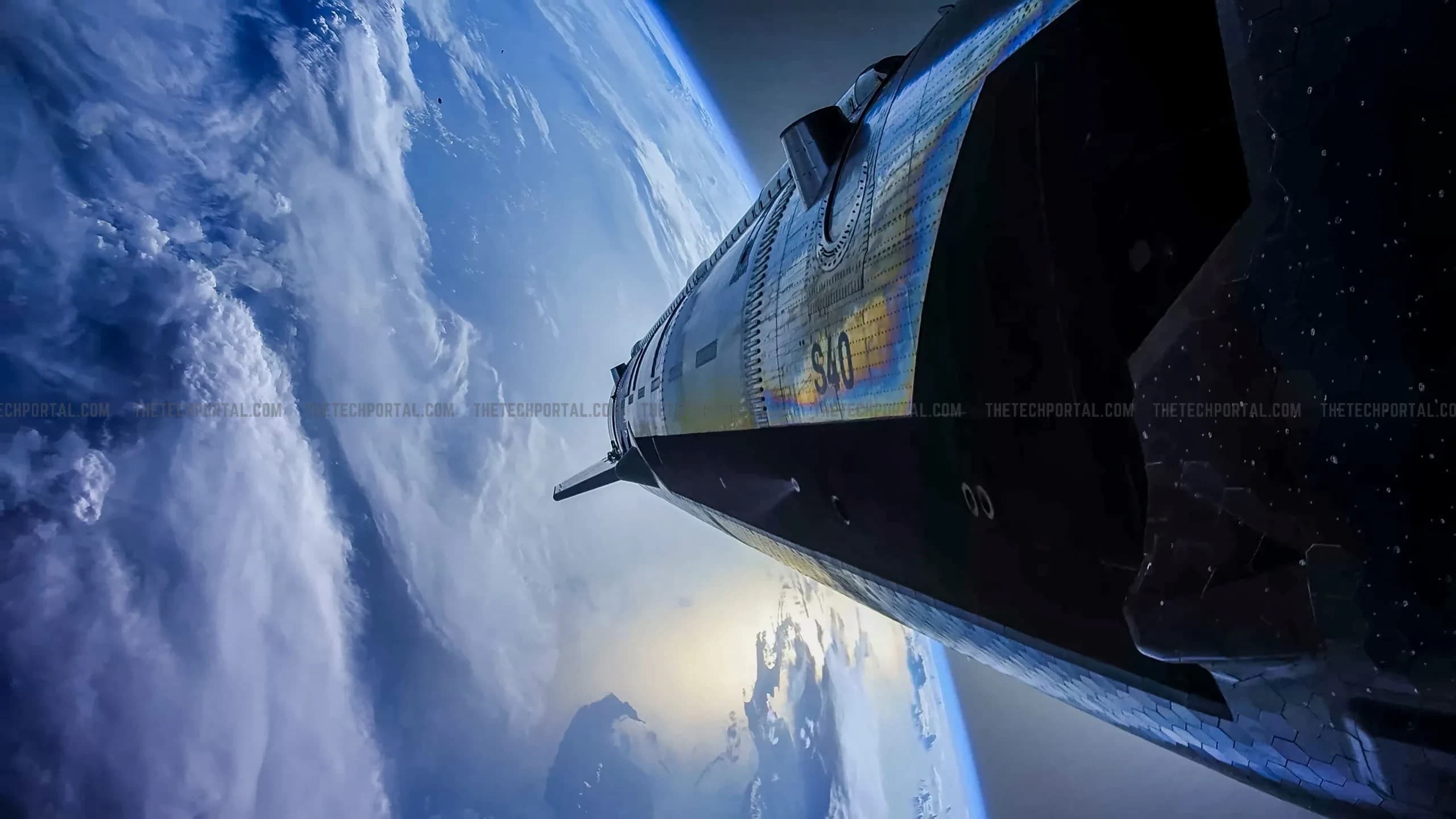 SpaceX Starship ascending from Starbase, Texas on a bright plume during the Flight 14 launch